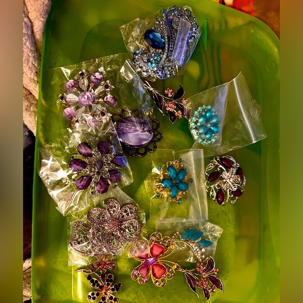 Broaches